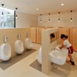 Школьный туалет, Япония