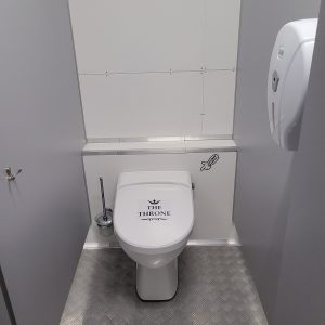 Автономный модульный туалет на колесах