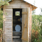 Сельский Туалет